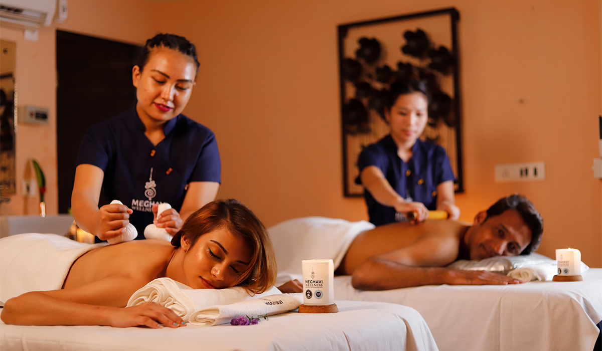 Four Hand Massage